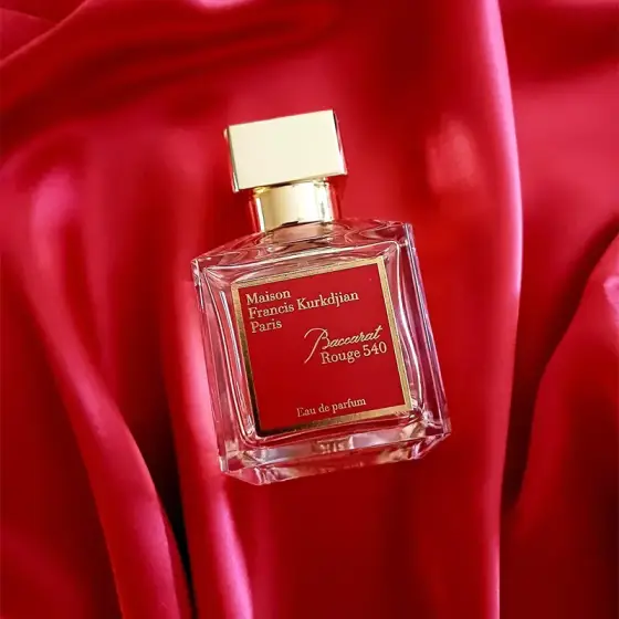 عطر ادکلن میسون فرانسیس کورکجان باکارات روژ 540 حجم 100 میل