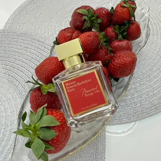 عطر ادکلن میسون فرانسیس کورکجان باکارات روژ 540 حجم 100 میل